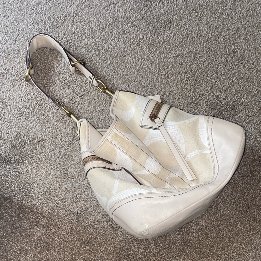 Coach Legacy Signature bag